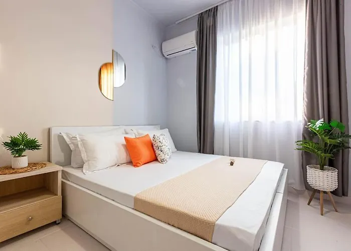 Himara City 12 - Central & Beach Access